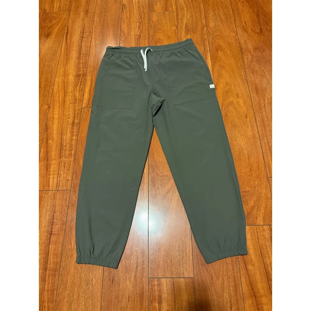 Men's Vuori Green Joggers L